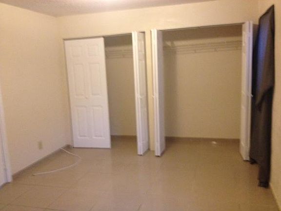 3rd image of 816 SW 62nd Ave