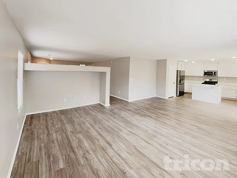 3144 McLennan Ave — Photo 3