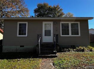 610 N Spring St, Bloomfield, MO 63825