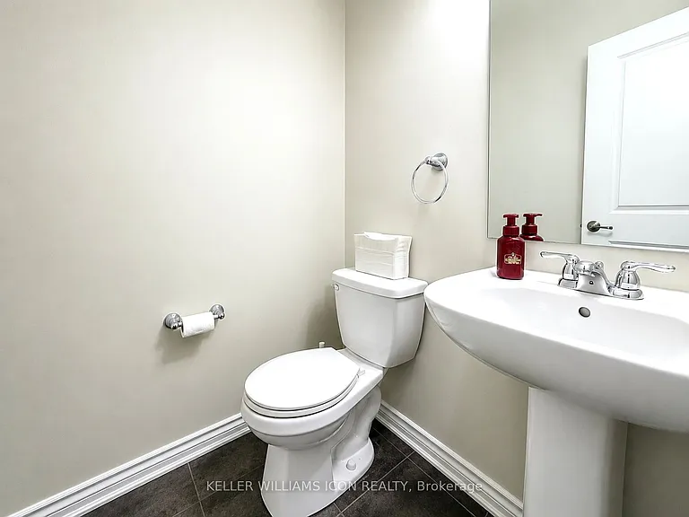 108 Solaris Dr — Photo 8