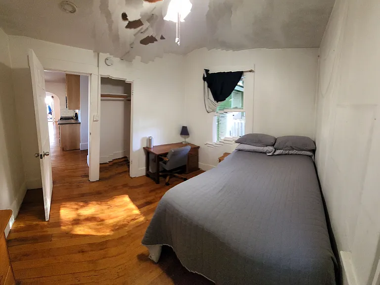 316 E Foothill Blvd — Photo 12