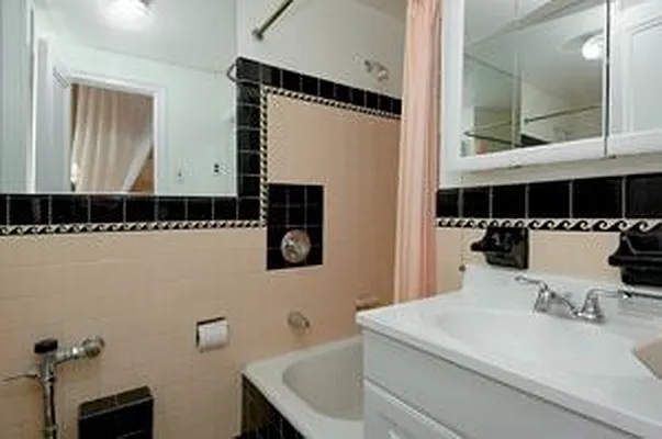 Rented by Douglas Elliman | media 15