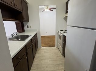 695 Capital Ave NE #25B, Battle Creek, MI 49017