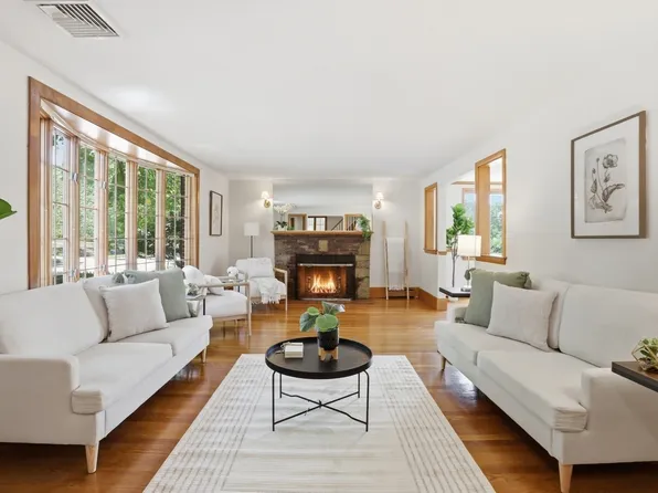 117 Highland Ave, Winchester, MA 01890