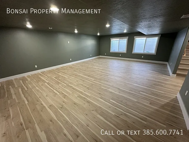 4554 N Mount Ellen St — Photo 31