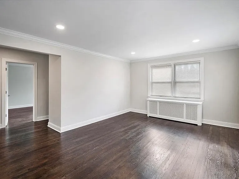 744 Elm Ave — Photo 14