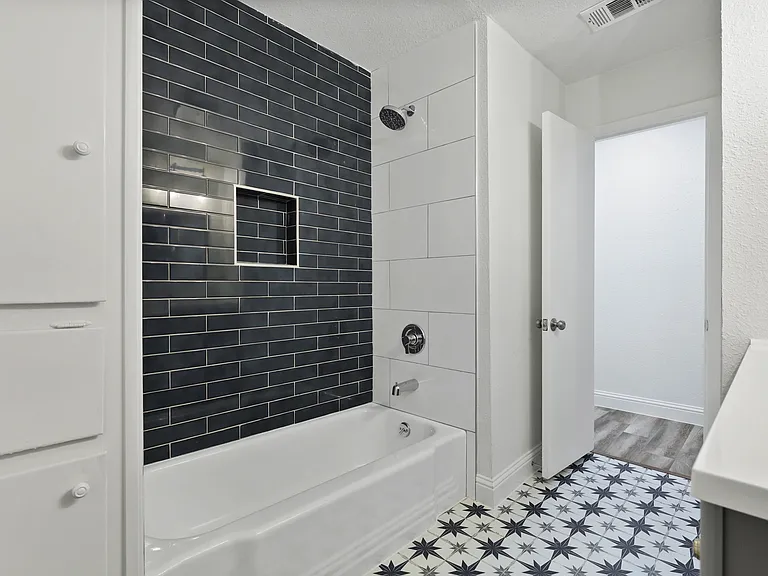 3126 Jubilee Trl — Photo 7