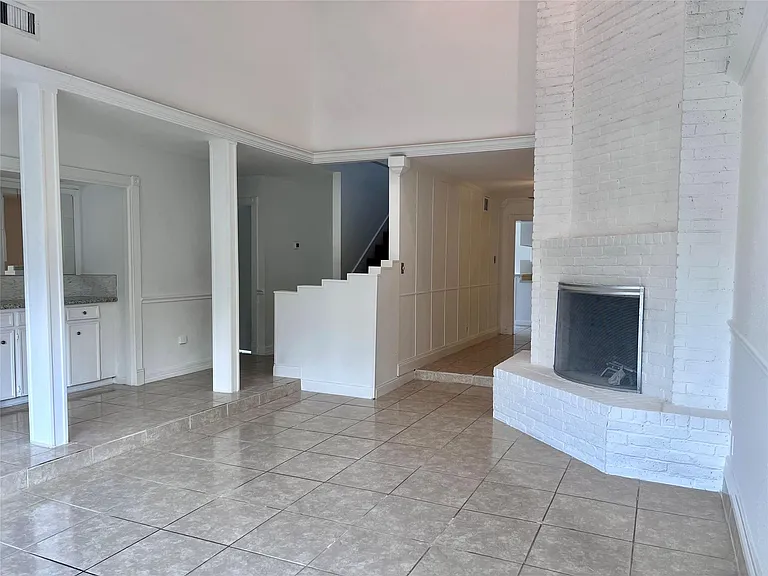 11123 Bandlon Dr — Photo 4