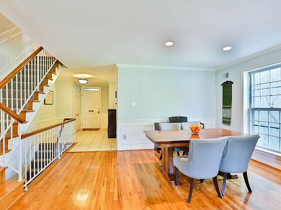 Main Floor - Dining Area