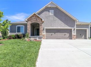 117 SW Ayden Ln, Blue Springs, MO 64064