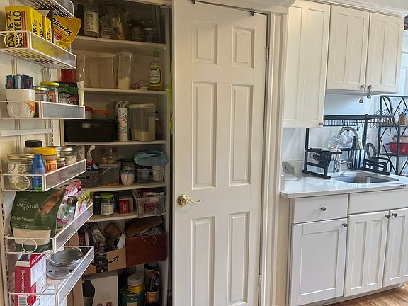 5th image of 91 Bynner St APT 2