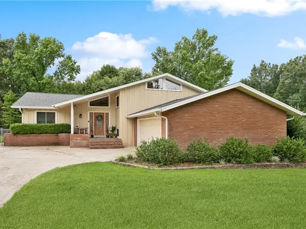 1702 Louis Ln, Bogalusa, LA 70427