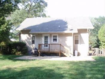 2nd image of 215 Clinton Ave