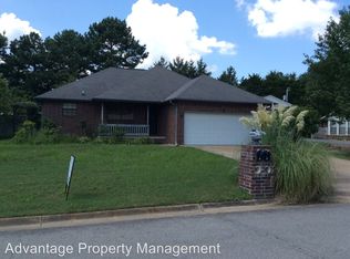 7 Bernard Dr, Conway, AR 72032