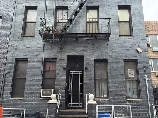 Rented by P Management | media 11