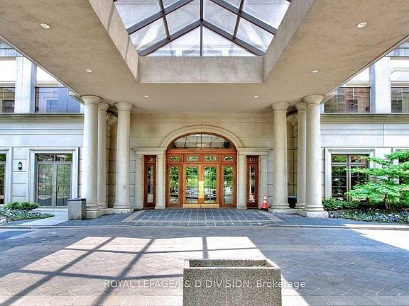 5th image of 80 Harrison Garden Blvd #828