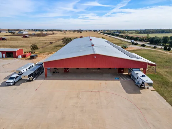 395 Yacht Club Rd, Oak Pt, TX 75068