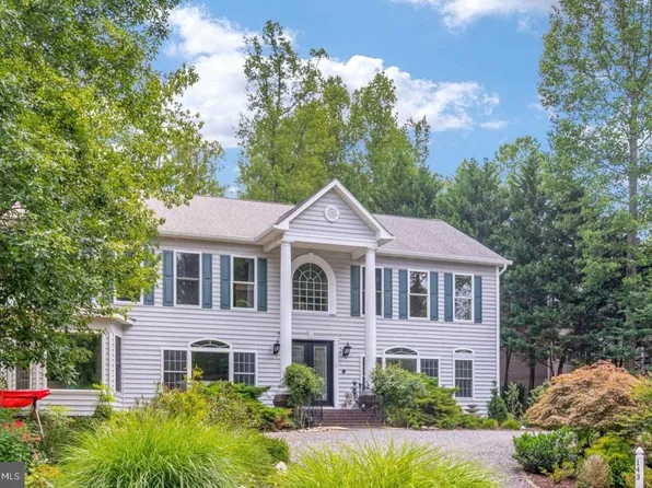 143 Edgemont Cir, Locust Grove, VA 22508