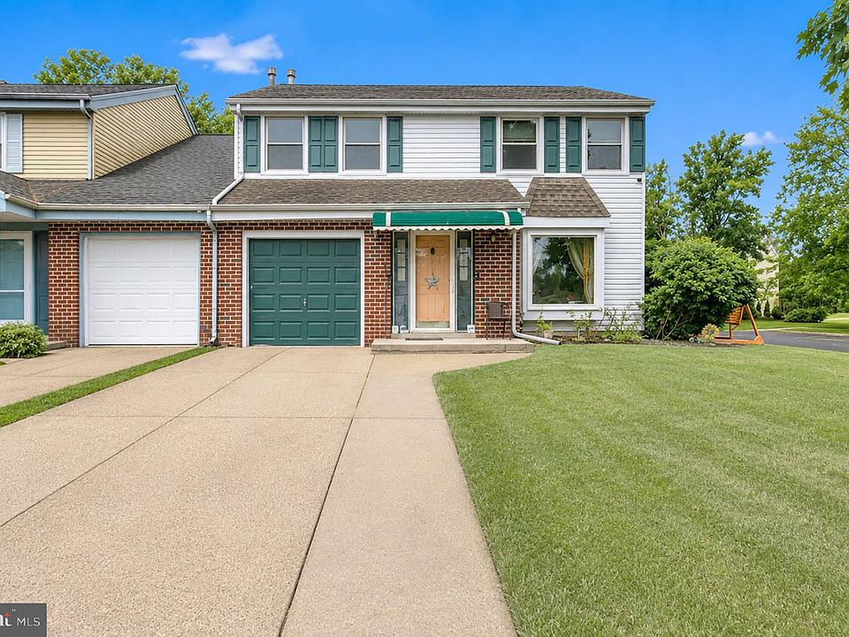 1st image of 114 Burnam Wood Ct