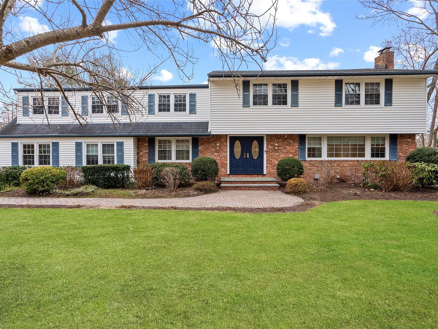 84 Woodchuck Hollow Road, Cold Spring Harbor, NY 11724 | Zillow