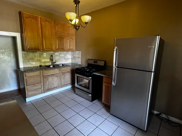 2821 N Morgan St, Tampa, FL 33602