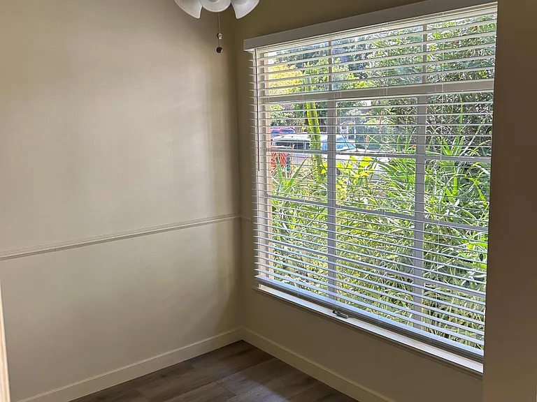 4754 Kraft Ave — Photo 5