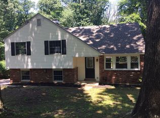 813 Queen Dr, West Chester, PA 19380