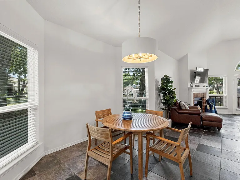 5094 Pleasure Lake Dr — Photo 10