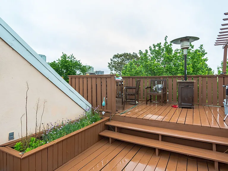 626 S Clifton St — Photo 9