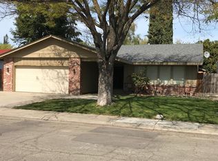 1425 Clovewood Ave, Modesto, CA 95355