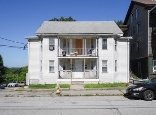 31 Prospect St, Webster, MA 01570