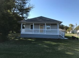 1245 N Webster St, Taylorville, IL 62568