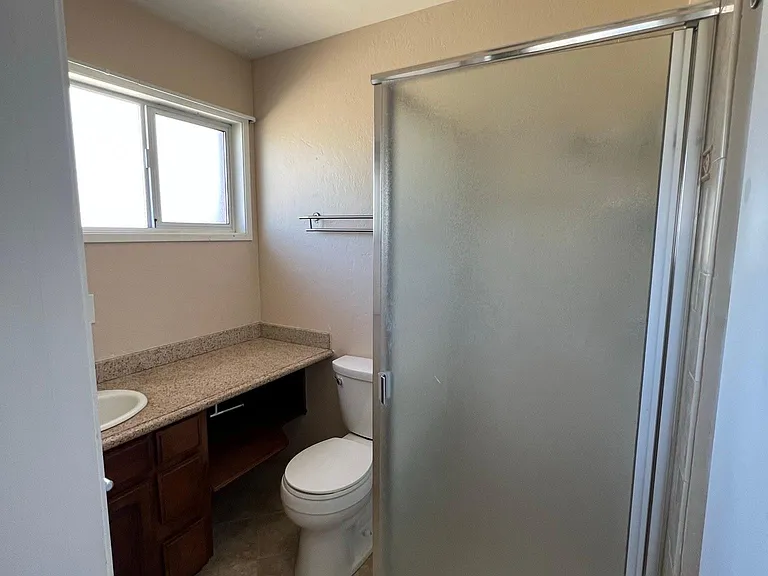 Main bathroom