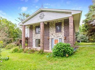 1068 Western Rd, Henry, IL 61537