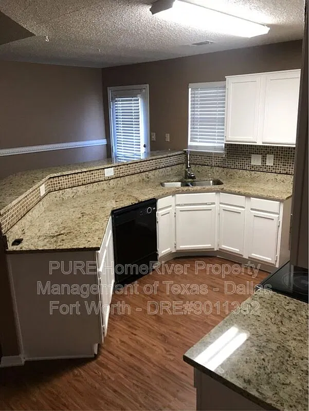 3 bed, 2.0 bath, 1578 sqft, $1,875 — Photo 4
