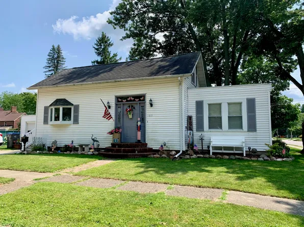 601 Cottage St, Sturgis, MI 49091