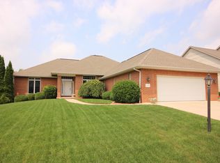 4133 W Annbriar Dr, Peoria, IL 61615