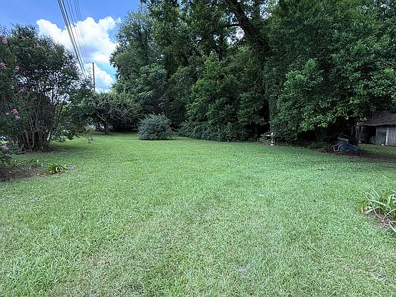 4th image of 2241 Jeffersonville Rd