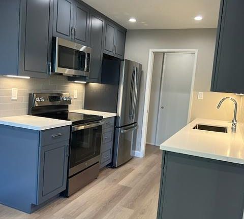 2nd image of 2210 Flores St #D