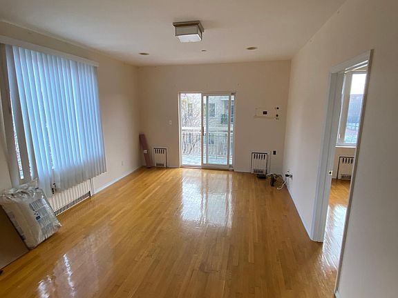 2nd image of 1836 E 14th St #3