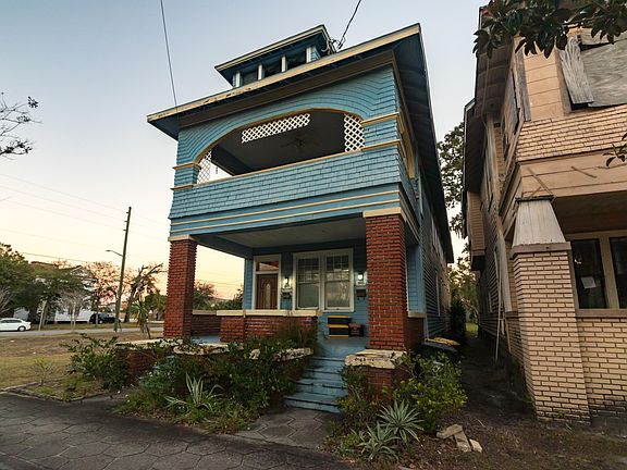 3rd image of 1645 N Laura St