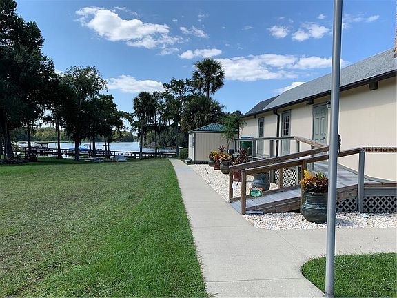5th image of 219 Sher Ln