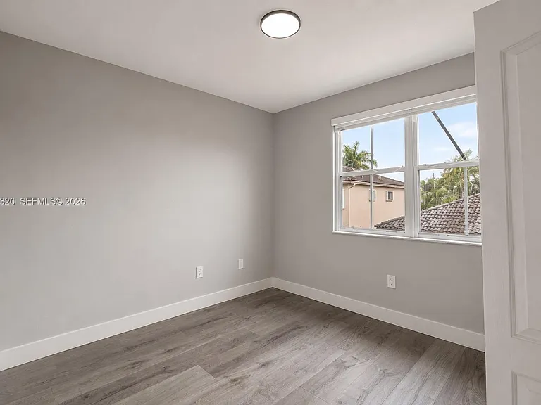 16354 SW 48th Ter — Photo 11