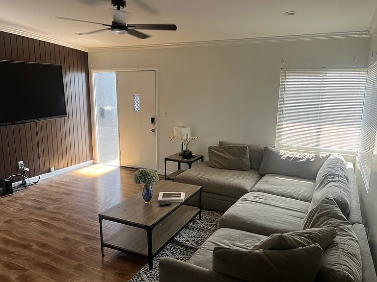20802 Halldale Ave #1 — Photo 11