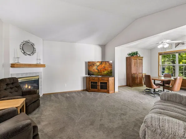 3070 Timberwood Ct Unit 32, Saint Paul, MN 55121