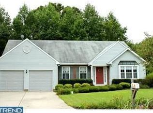8 Banff Dr, Mullica Hill, NJ 08062