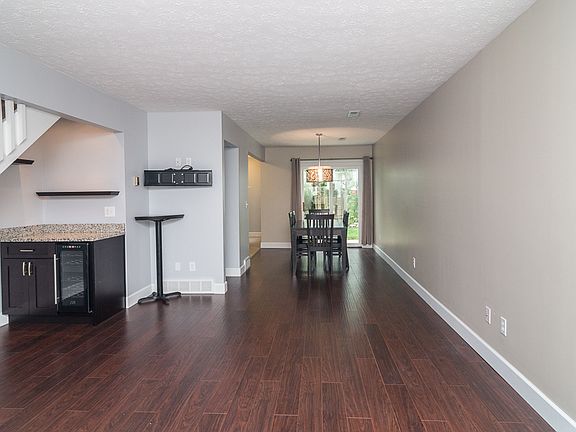 3rd image of 1488 Bobby Ln #4