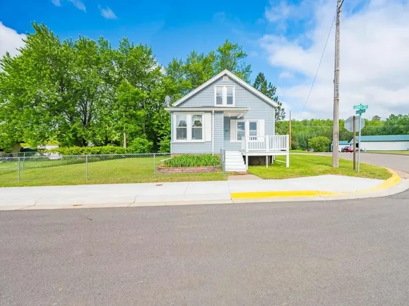 903 Gary St, Calumet, MN 55716