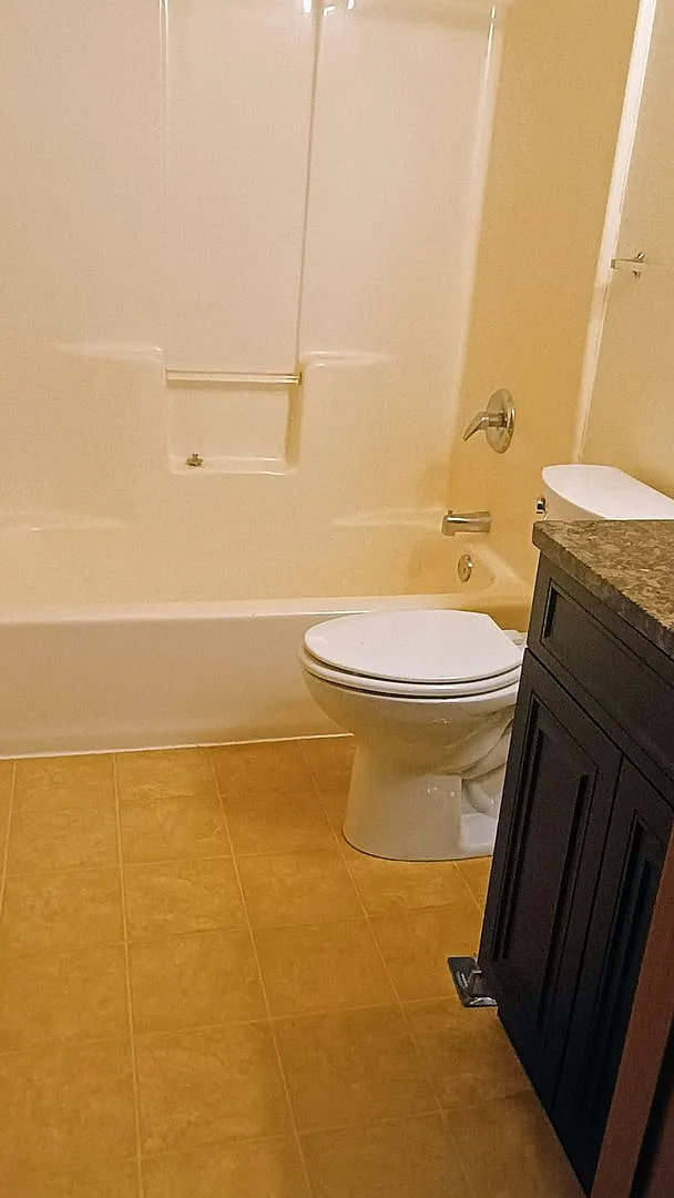 Charming 1 Bedroom Apartment in Quiet Montgomery Neighborhood $900/month — Photo 4