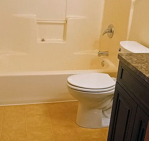 488 N Welco Dr #22 — Photo 4